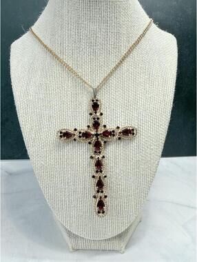 Hobe Vintage Cross Pendant Necklace